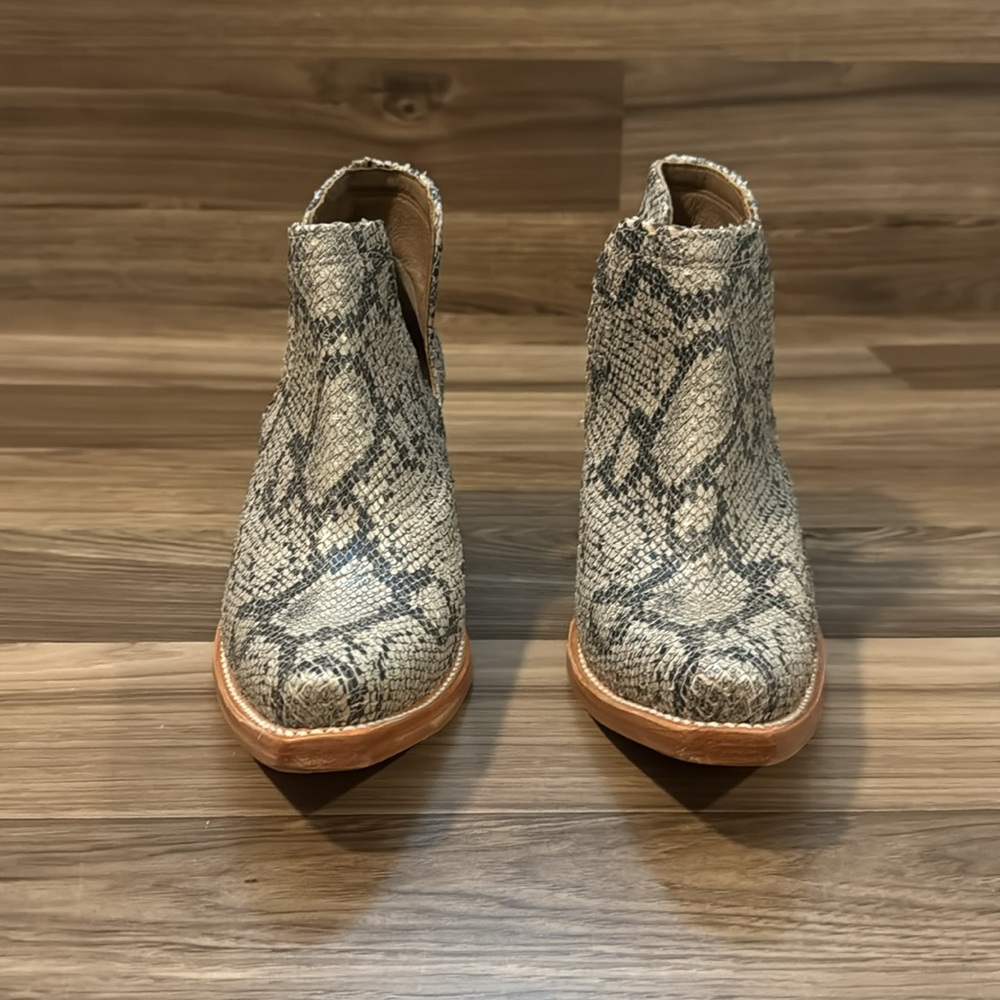 Ariat Leather Snake Print Dixon Snip Toe Ankle Slip On Bootie Boots 6.5 - Picture 8 of 14